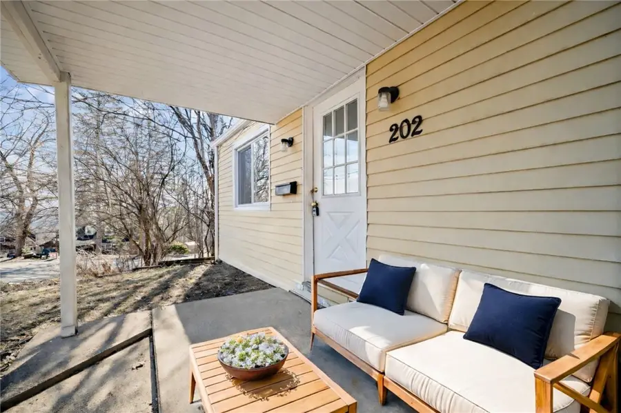 202 Duffield Ave, Penn Hills, PA 15235 - #2