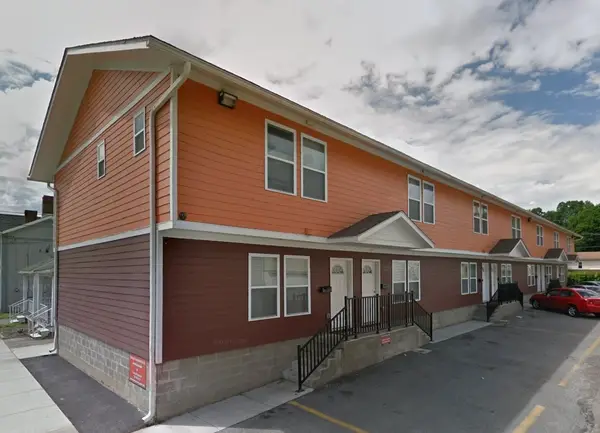 151 Plum Way, California, PA 15419