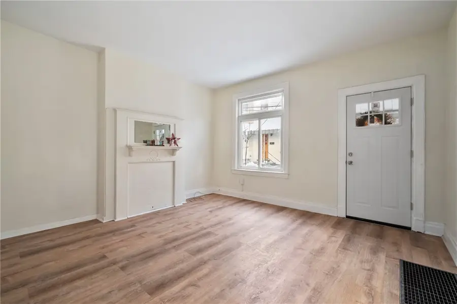 8 Edith Place, Pittsburgh, PA 15213 - #2