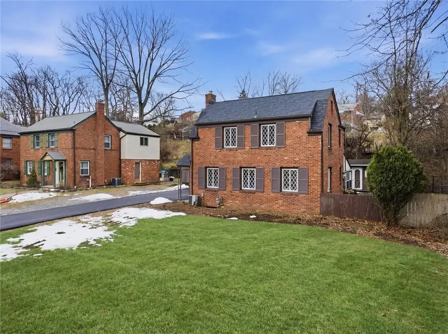 327 E Bruceton Rd, Pittsburgh, PA 15236 - #2