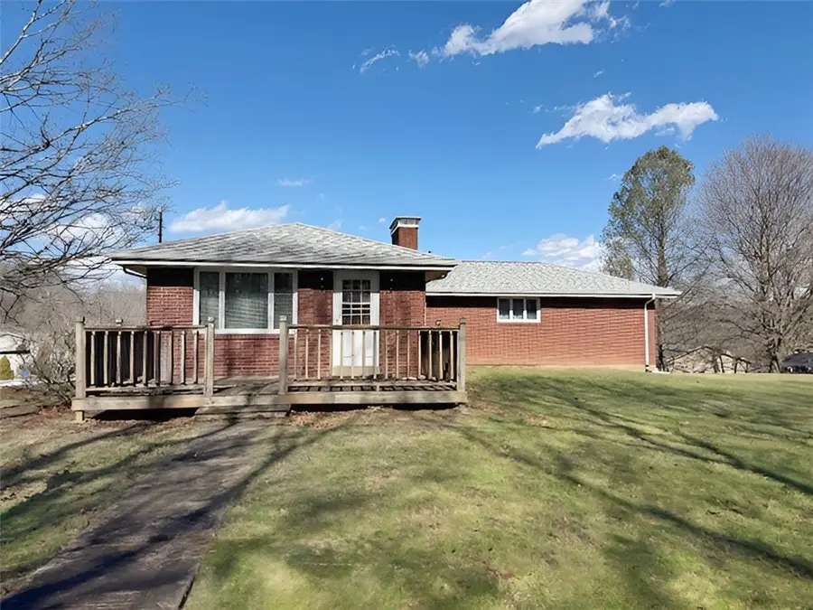 217 Edgewood Ave, Hopewell, PA 15001 - #3