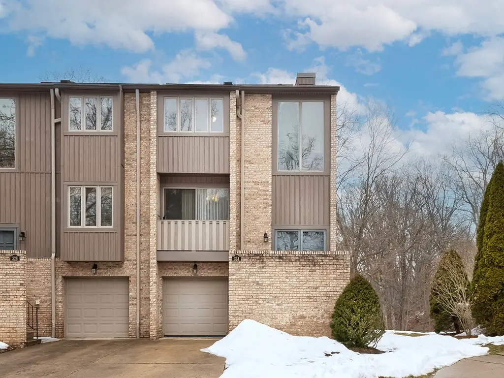 324 Central Dr, Cranberry, PA 16066 - #1