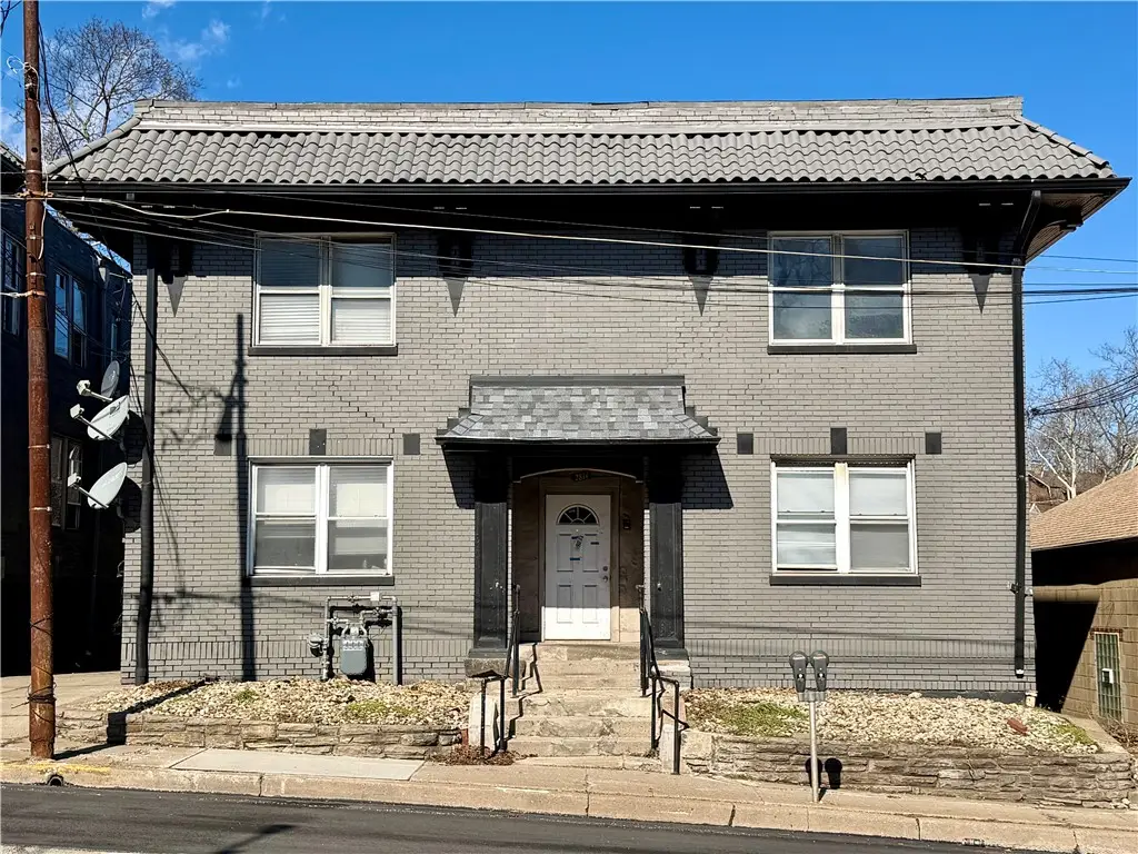 2814 W Liberty Ave, Dormont, PA 15216 - #1
