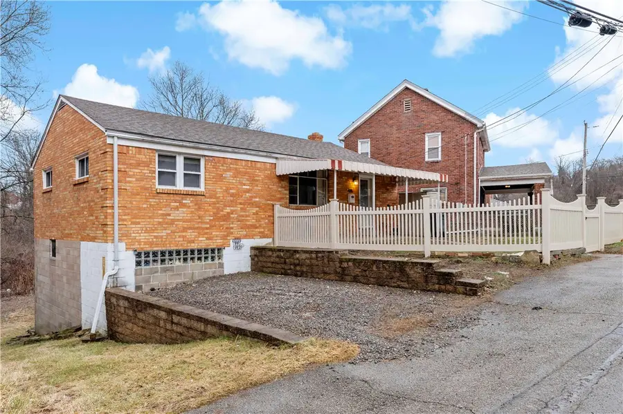 811 Eathan Ave, Brookline, PA 15226 - #2