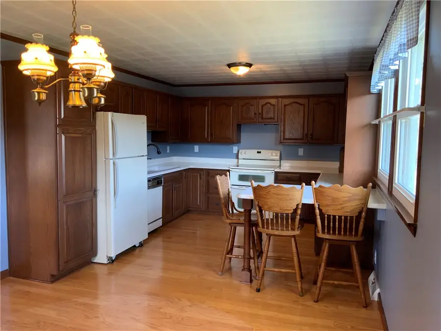 19 Lafayette St, Claysville, PA 15323 - #2