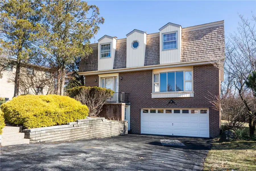 515 Sequoia Dr, Pittsburgh, PA 15236 - #2