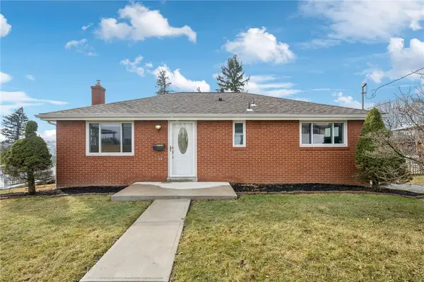 10660 Crestview Dr, Irwin, PA 15642