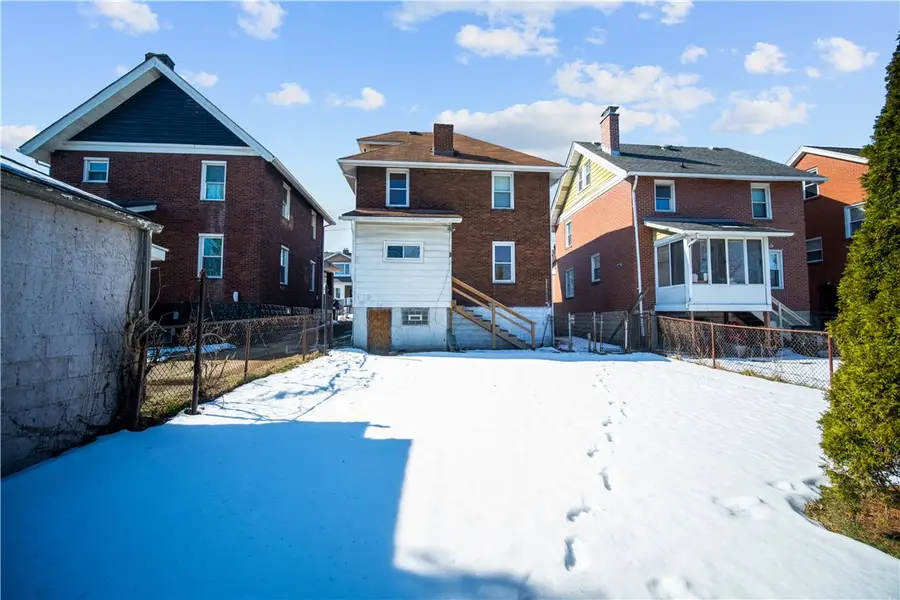 205 Thomas St, West Mifflin, PA 15122 - #3