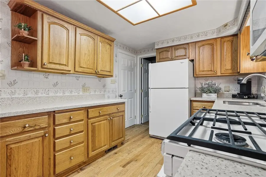 343 Westbrook Dr, Butler, PA 16001 - #3