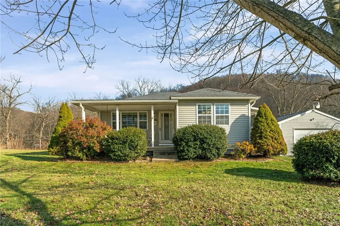 3645 River Rd, Ellwood City, PA 16117 - #1