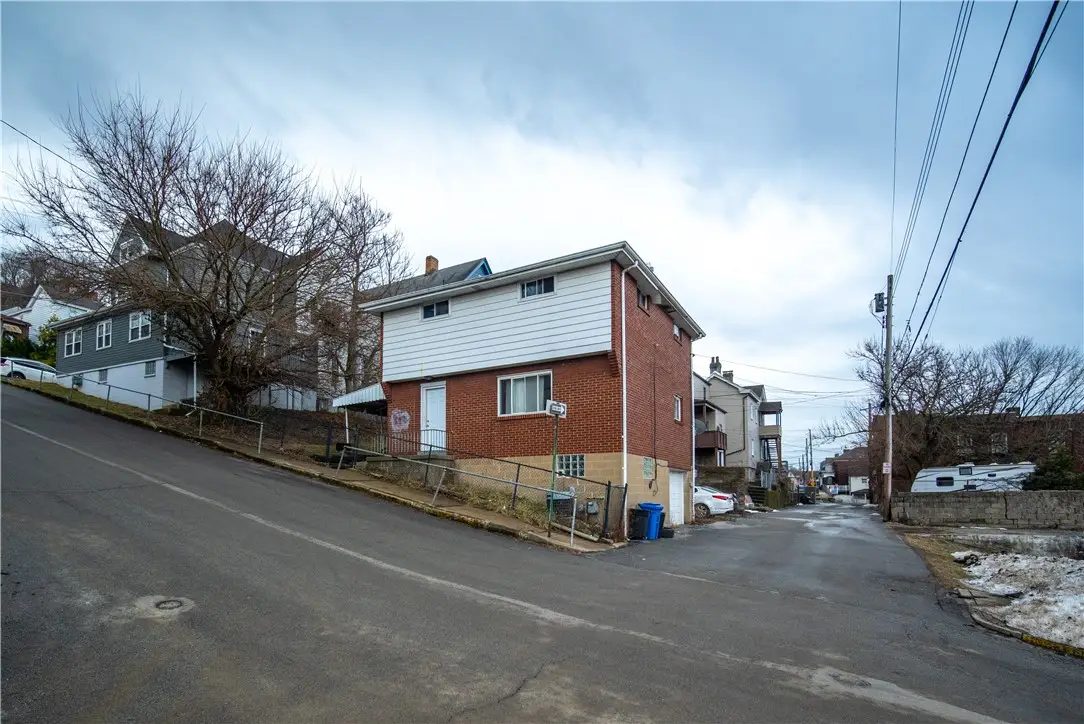 812 Neel St, Homestead, PA 15120 - #1