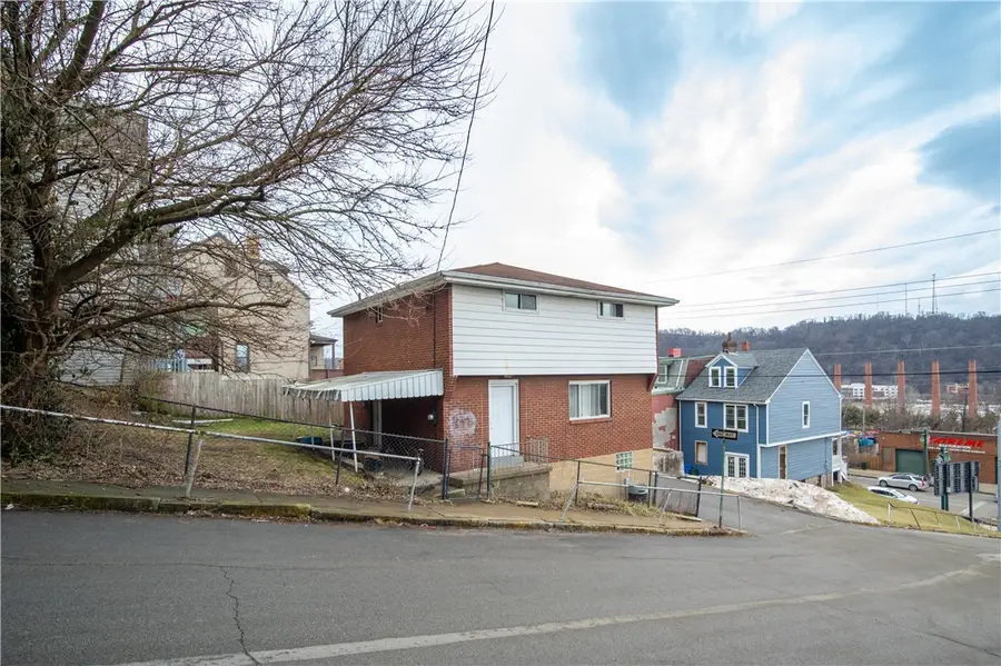 812 Neel St, Homestead, PA 15120 - #3