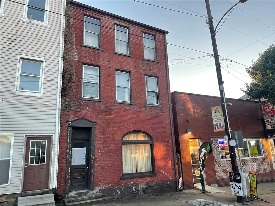 406 Market St, Brownsville, PA 15417 - #2