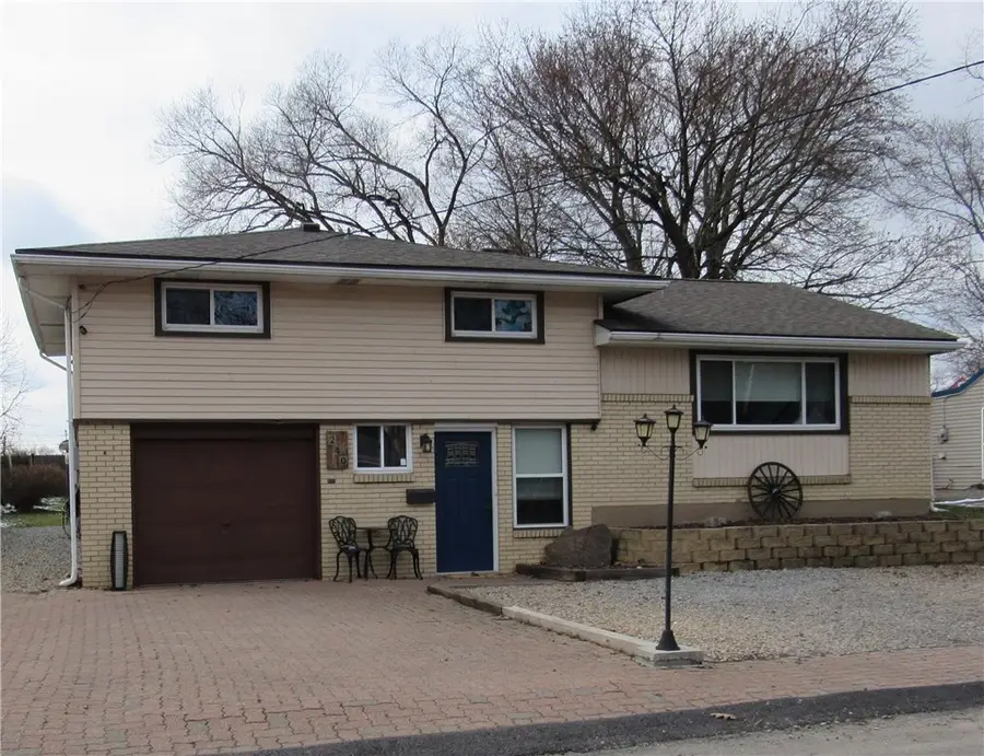 240 Florida Drive, Lower Burrell, PA 15068 - #2