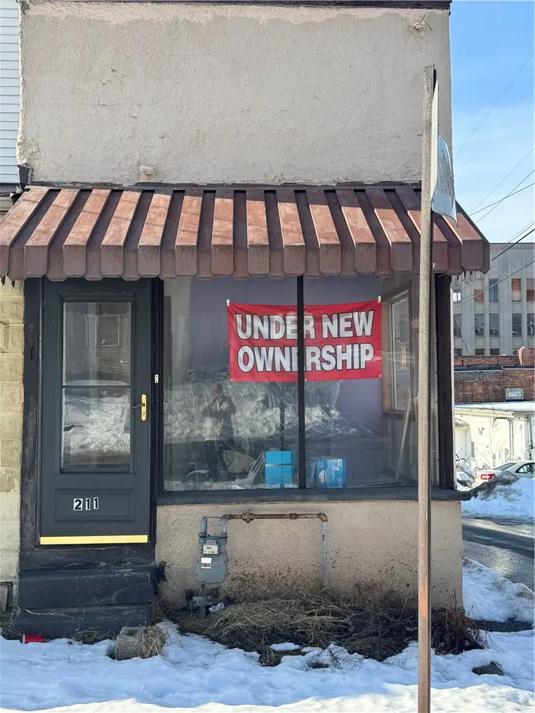 211 S 3rd St, Jeannette, PA 15644 - #1