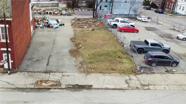 2106 5th Ave, Oakland, PA 15219