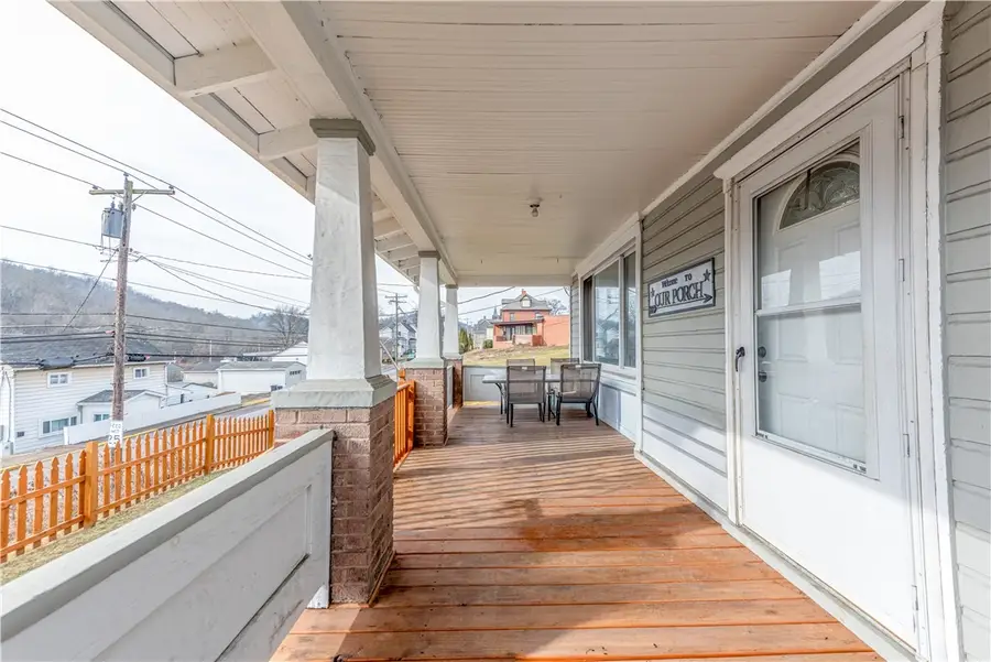 3621 Washington Ave, Finleyville, PA 15332 - #2