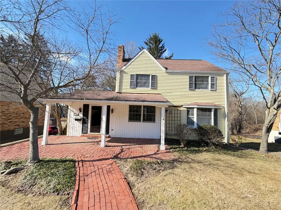 5684 Valleyview Dr, Bethel Park, PA 15102 - #2