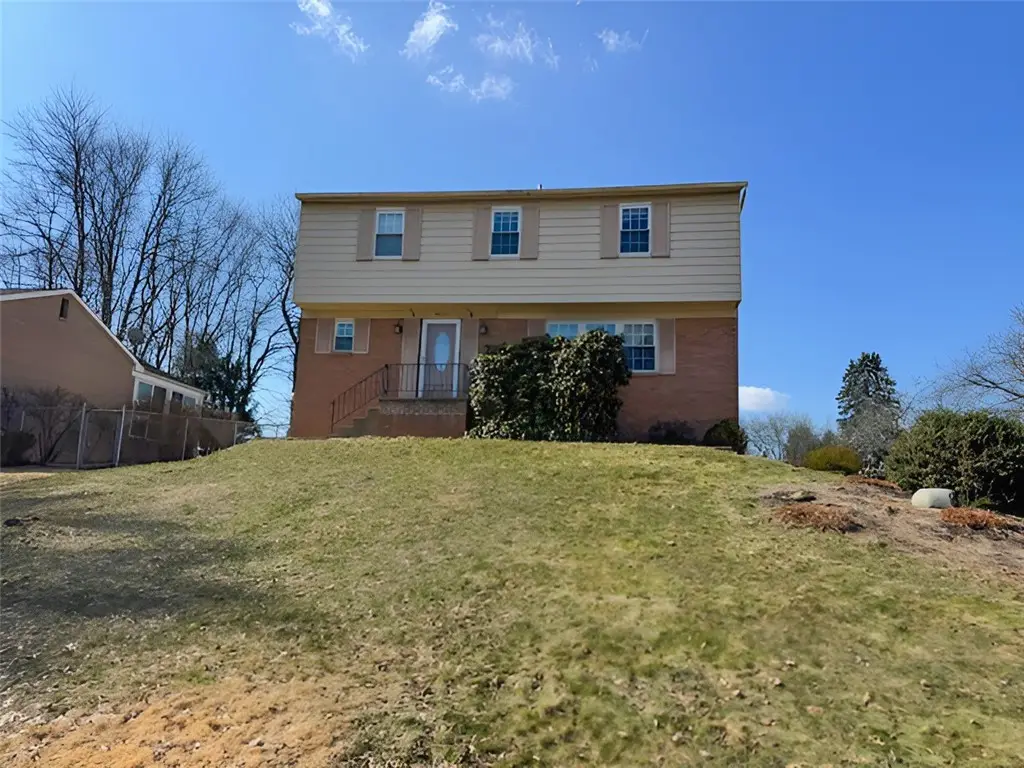 8612 E Barkhurst Dr, McCandless, PA 15237 - #1