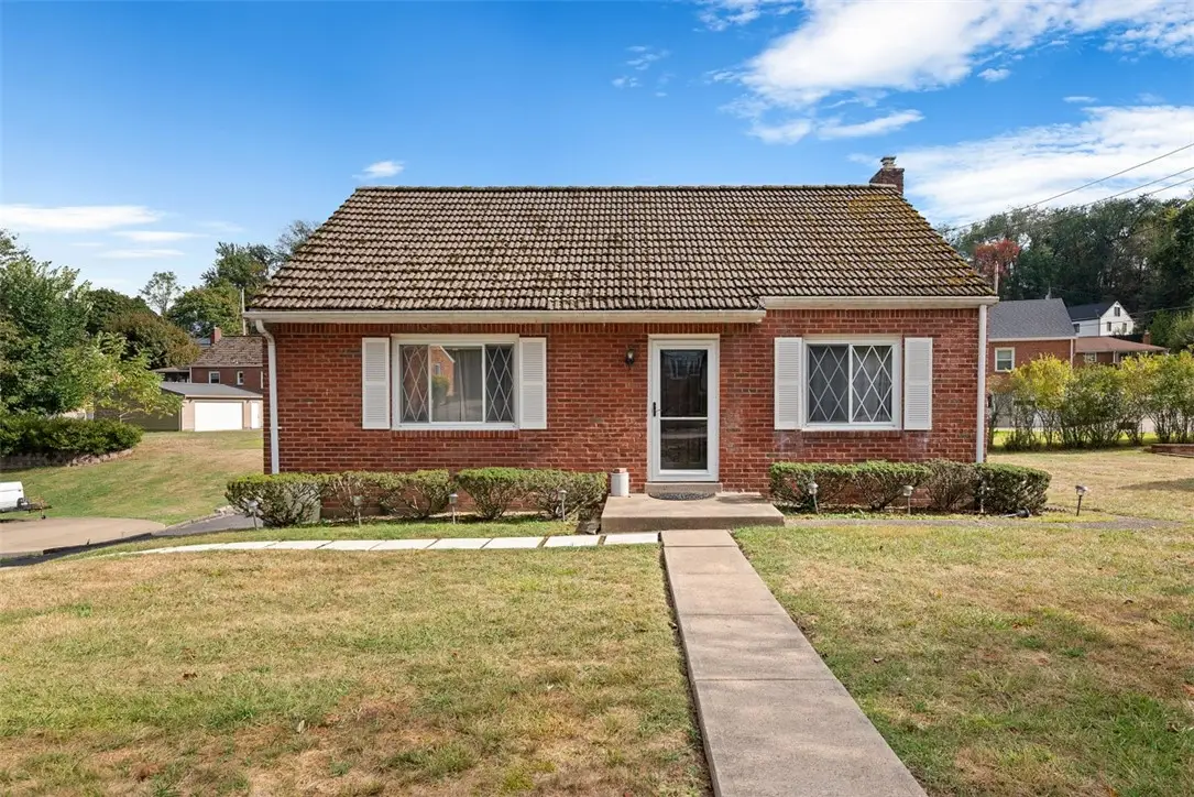 308 Sandy Dr, Shaler, PA 15116 - #1