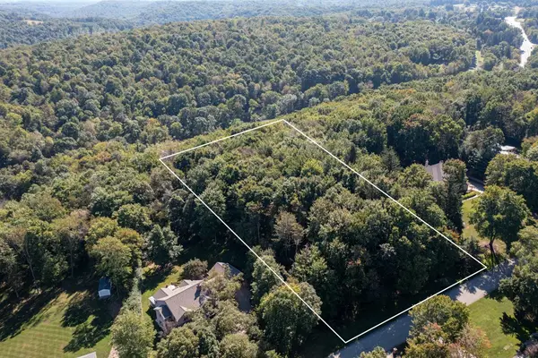 117 Blackthorn Drive, Butler, PA 16002