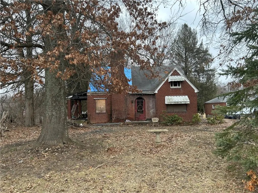 1832 S Eighty Eight Road, Greensboro, PA 15338 - #1