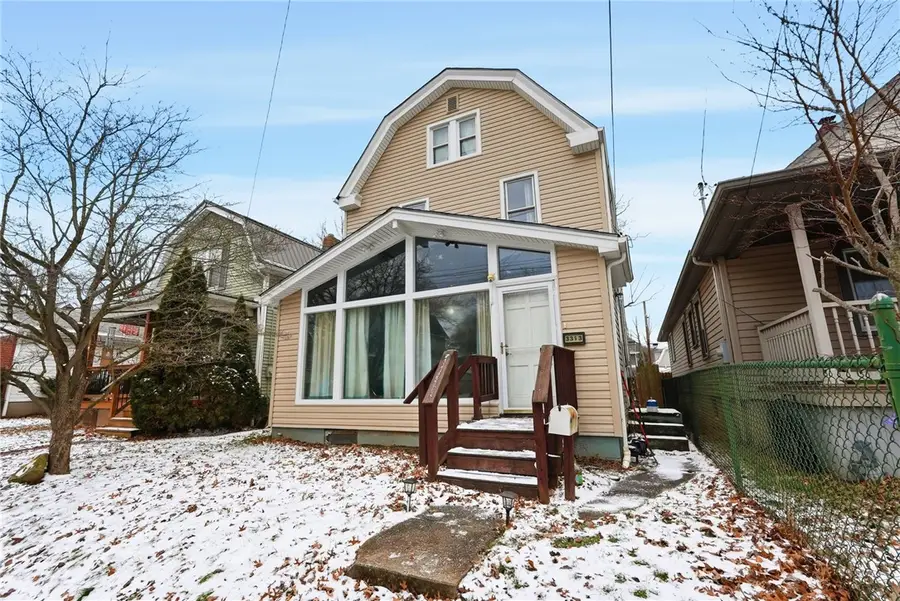 3313 7th Ave, Beaver Falls, PA 15010 - #2