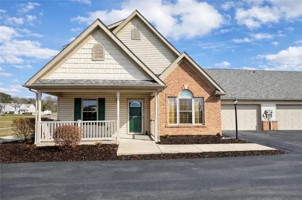 105 Arlington Dr, Slippery Rock, PA 16057