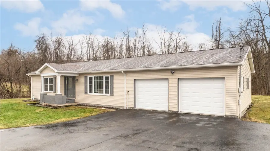 864 Main St, McClellandtown, PA 15458 - #2