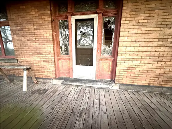 1129 Newcomer St, Pittsburgh, PA 15204