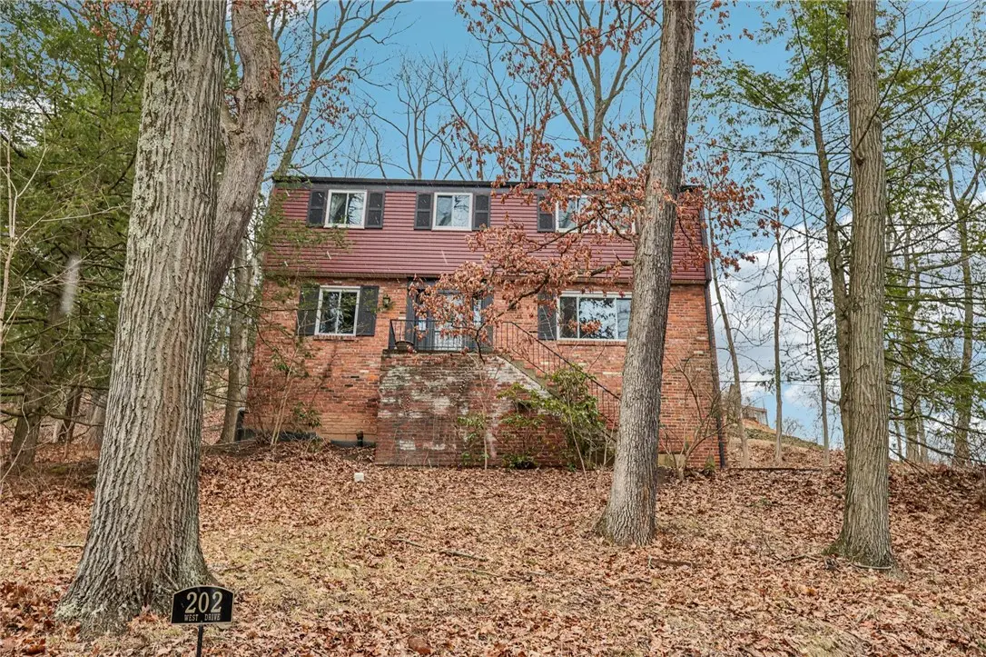 202 West Dr, Pittsburgh, PA 15215 - #1