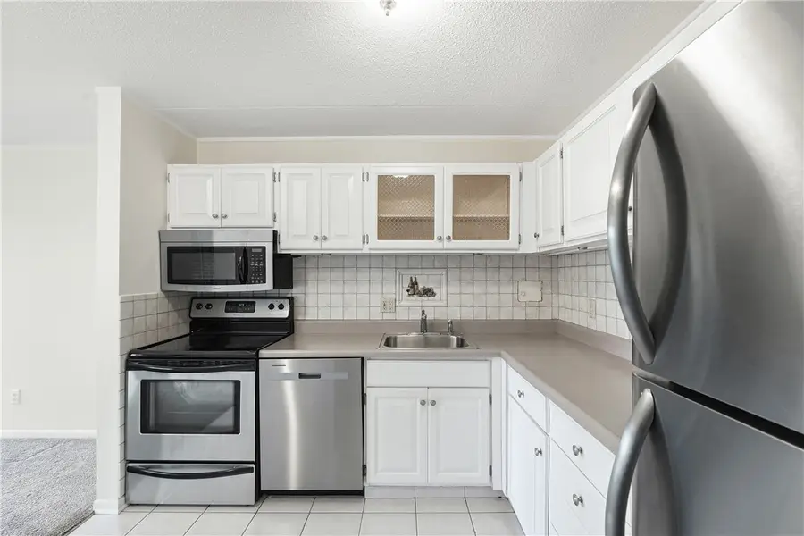 4106 Charlemagne Cir, Pittsburgh, PA 15237 - #3