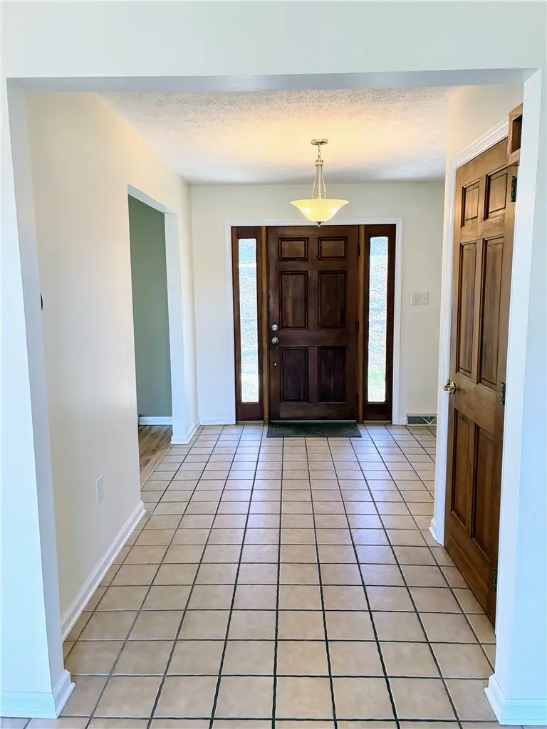 624 Hidden Oak Dr, Jefferson Hills, PA 15025 - #3