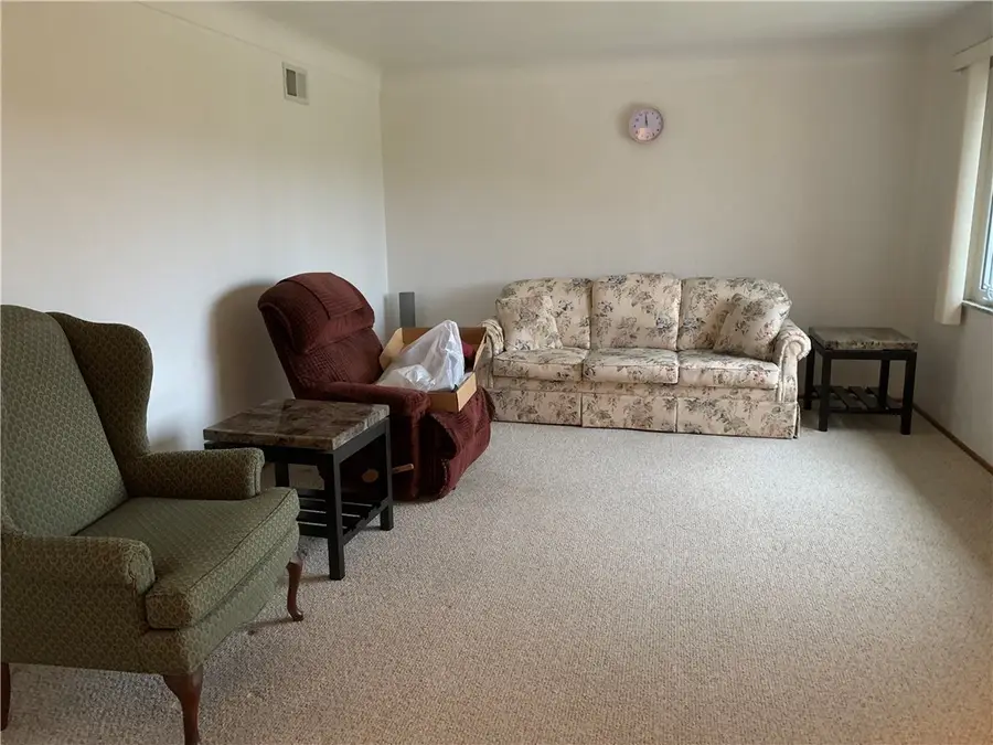 420 Grant Ave. Ext., West Mifflin, PA 15122 - #2