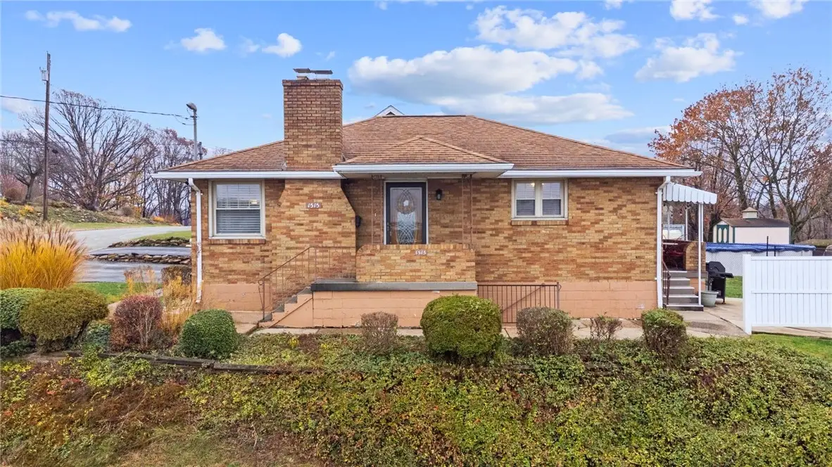 1515 Oak St, South Greensburg, PA 15601 - #1