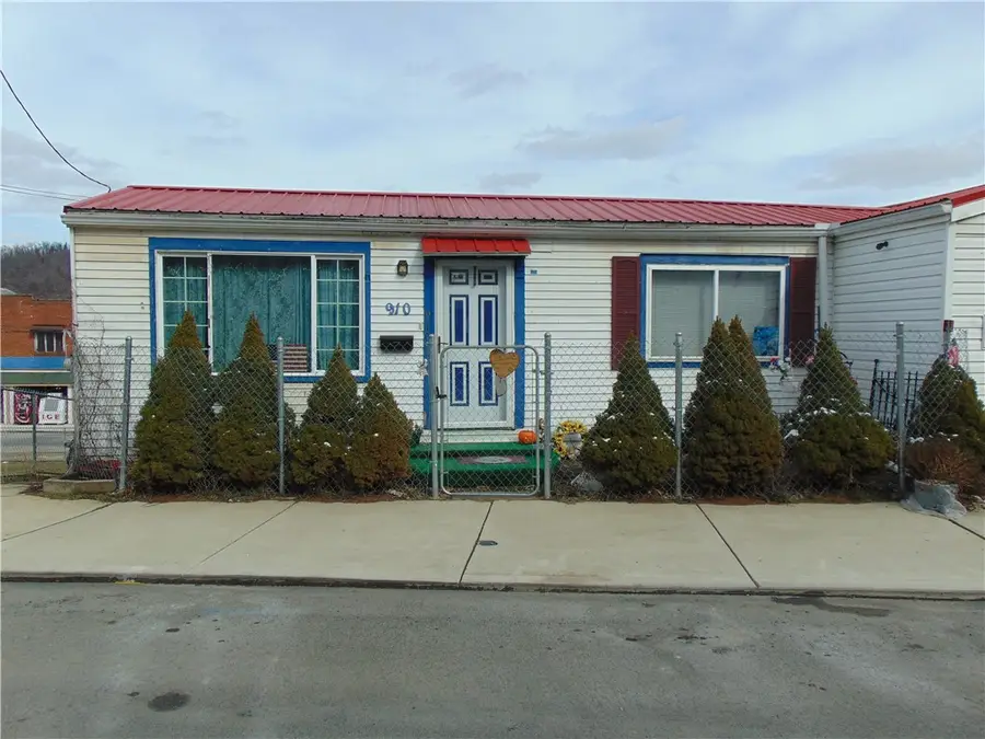 910 Lincoln Ave, Charleroi, PA 15022 - #2
