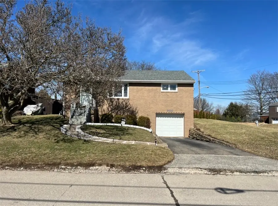 2204 Lynnbrook Ave, Brookline, PA 15226 - #3