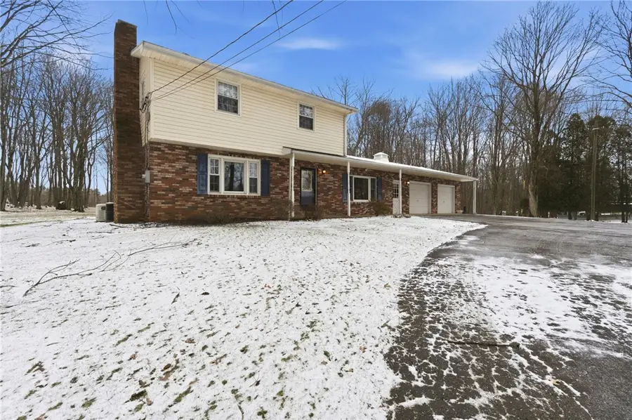 411 Kerry Dr, Butler, PA 16001 - #2