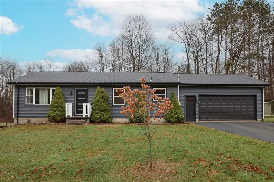 470 N Liberty Rd, Grove City, PA 16127 - #2