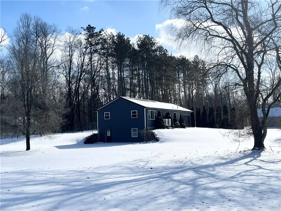 470 N Liberty Rd, Grove City, PA 16127 - #3