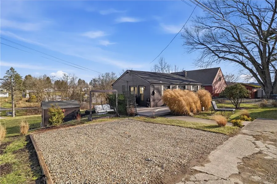 341 Sycamore St, Imperial, PA 15126 - #3