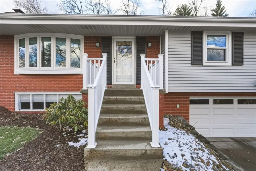 3727 Henley Drive, Pittsburgh, PA 15235 - #2