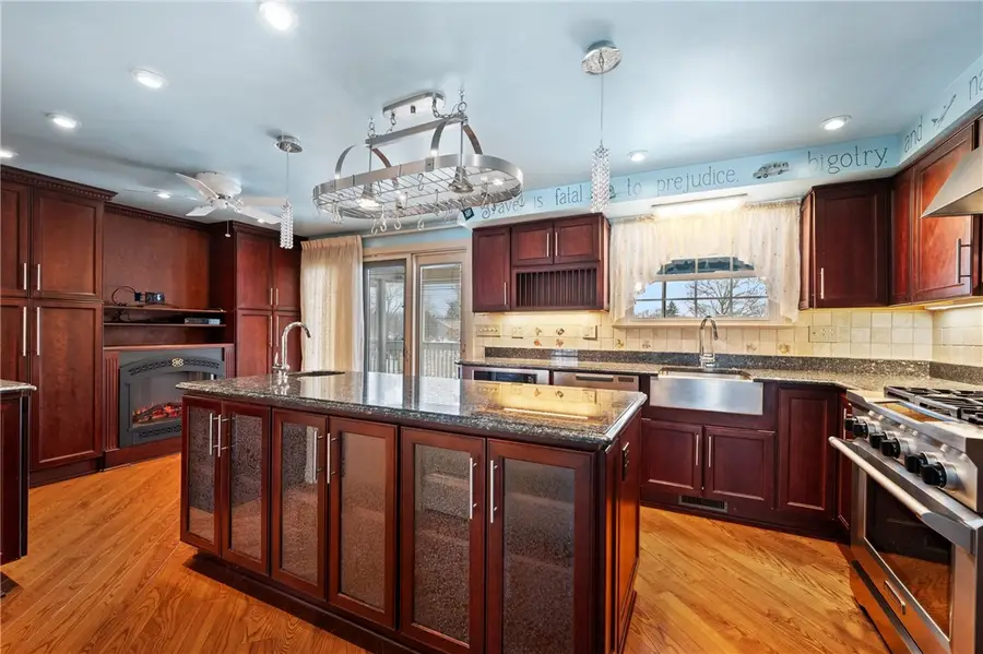 1238 Regency Dr, McCandless, PA 15237 - #2