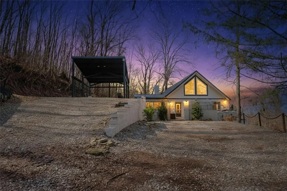 270 Schoolhouse Rd, Burrell, PA 15717 - #1