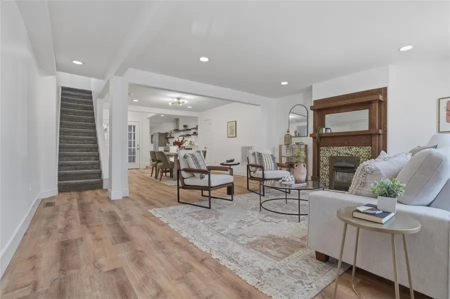 902 James St, Pittsburgh, PA 15212 - #3