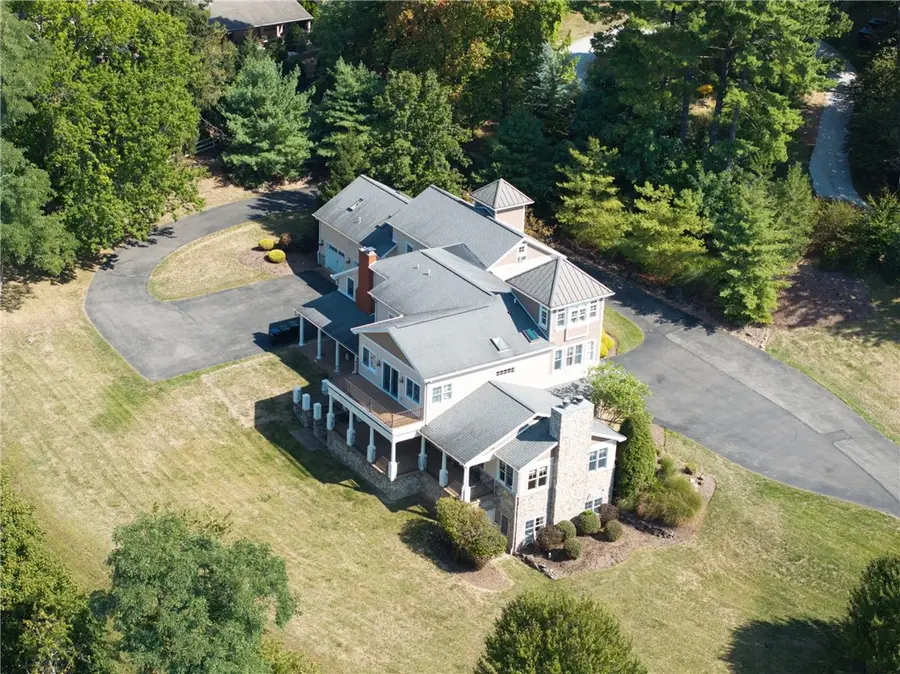 964 Thorn Run Rd, Coraopolis, PA 15108 - #2