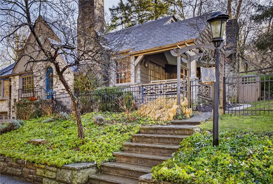 18 Forest Glen Dr, Mount Lebanon, PA 15228 - #3