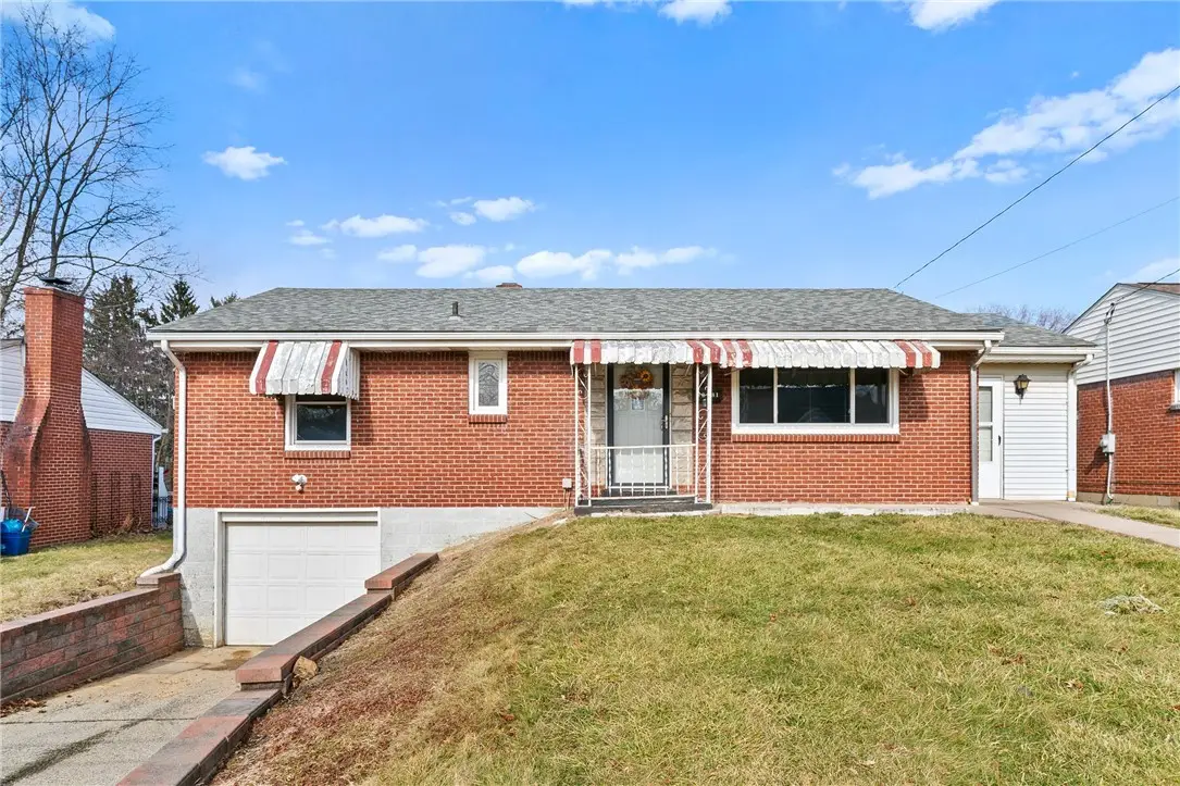 3081 Ben Davis Ave, New Kensington, PA 15068 - #1