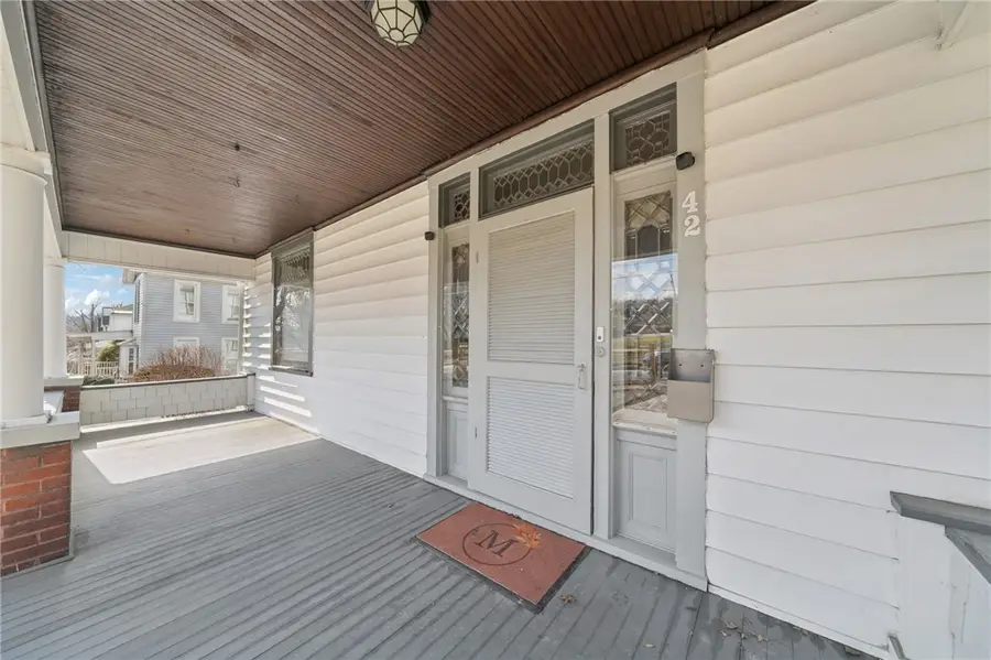 42 Highland Ave, Burgettstown, PA 15021 - #2