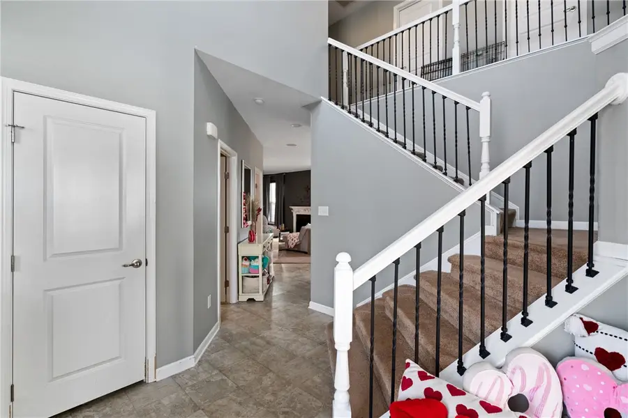 224 Foxwood Rd, Coraopolis, PA 15108 - #2